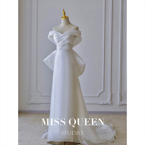 satin light wedding dress Exquisite new trailing temperament simple and thin one-word shoulder outdoor going out dress