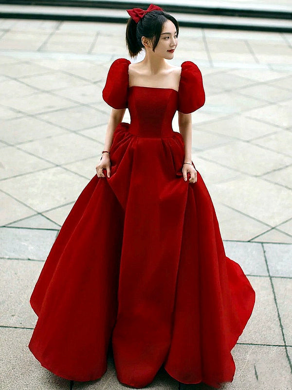 2025 New Spring  Red Light Wedding Dress Toast Bride Wedding Engagement Back Door Princess Dress on the Run